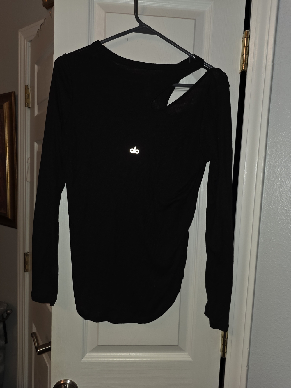 ALO Yoga Black Long-Sleeve Cutout Top